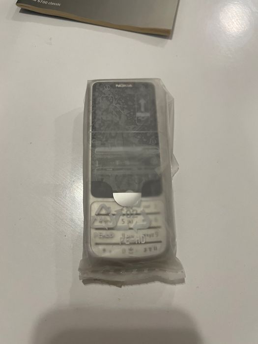 Nokia 6700 като нова
