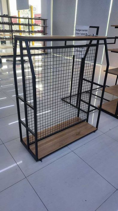 Stelaj kiyim do'koni uchun