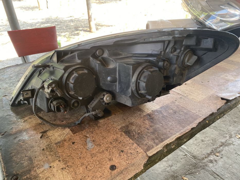 Десен фар за киа сийд