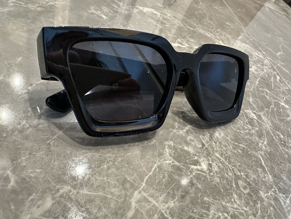 Слънчеви очила black