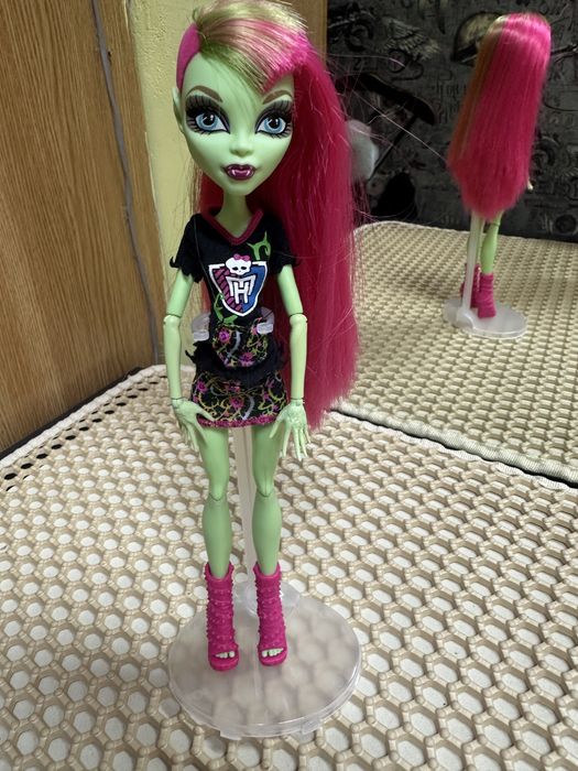 Пролам куклу монстр хай!