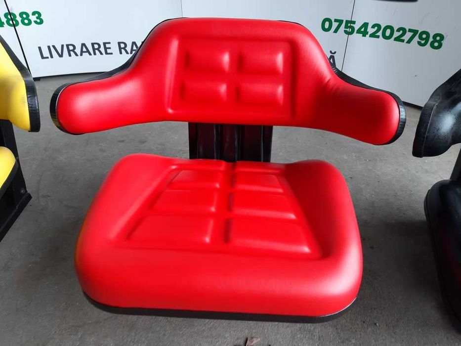 Scaun Rosu de tractor universal livrare rapida