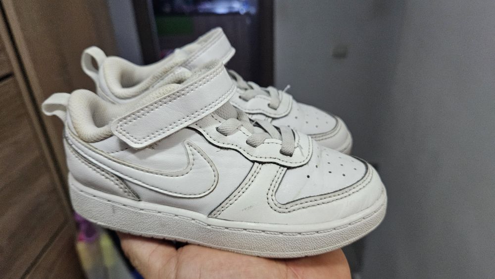 Adidasi nike copii