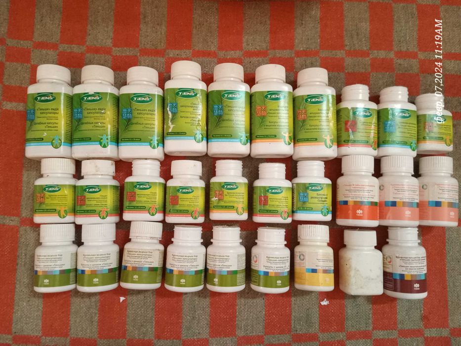 Пустые баночки из под бадов