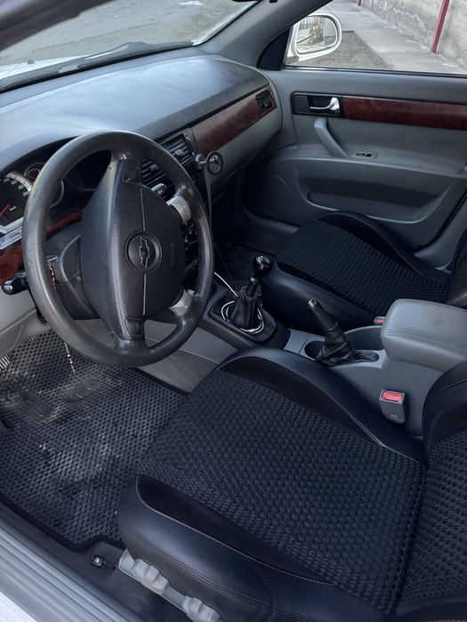 Lacetti 1.8 yaxshi holatda