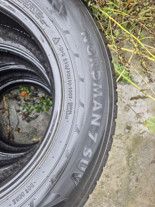 Продам резину 215/70/16