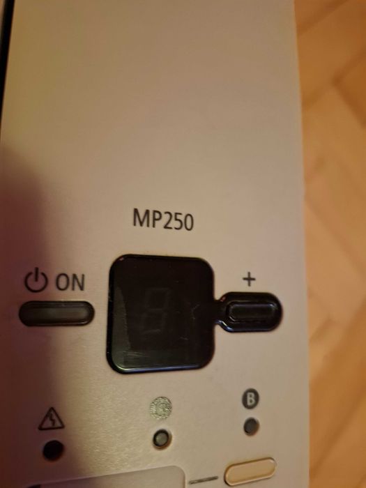 Imprimanta Canon Pixma MP250 multifunctionala cu scanner