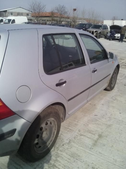 фоксваген голф 4 1,4 и бензин 80 к.с