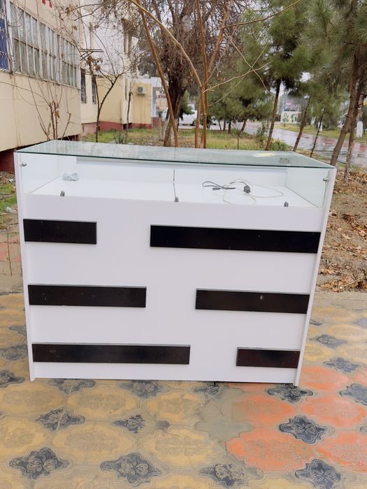 Aksesuar uchun mebel