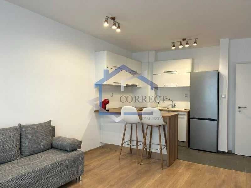 Дава се под наем Двустаен апартамент в Варна, Победа - 60 кв.м за 510 € - Снимка #1