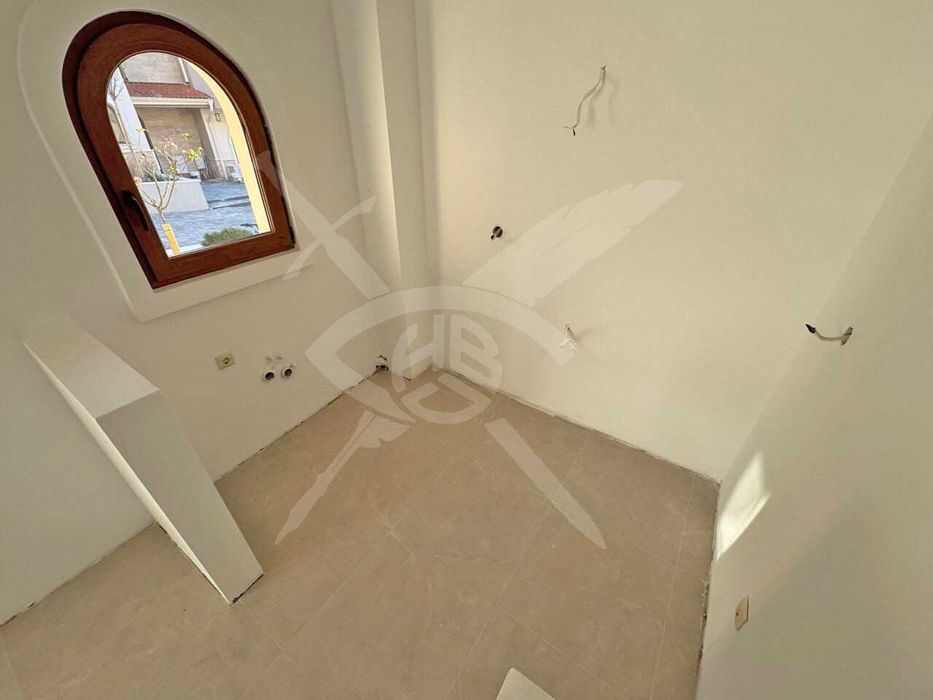 Продава се Едностаен апартамент в к.к. Слънчев бряг - 72 кв.м за 1167 €/кв.м - Снимка #9