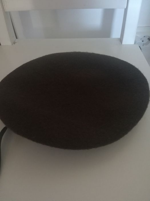 Bereta maro preț 50 ron