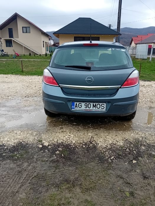 Opel astra h benzina