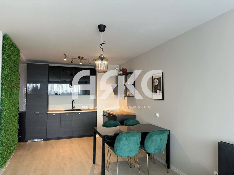 Дава се под наем Двустаен апартамент в София, Дружба 2 - 80 кв.м за 714 € - Снимка #1