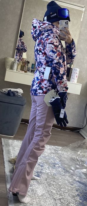 Женский горнолыжный костюм Roxy