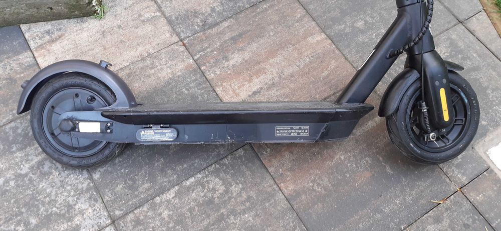 Trotineta NineBot  max G2 foarte puternica perf. functionala