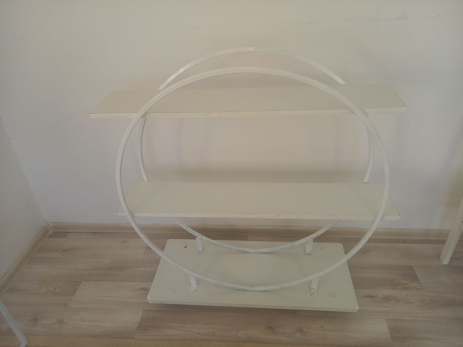 Продам подставку для цветов