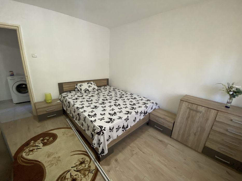 Inchiriez apartament 2 camere et 1- Bdul Bucuresti -statia Vranis