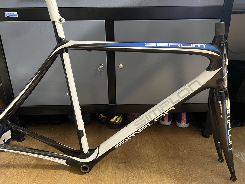 Cadru cusiera carbon Simplon