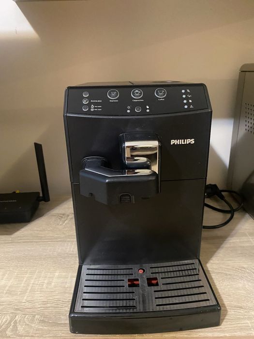 Две кафе машини - една на “Philips” и една на “Saeko Xelsis”