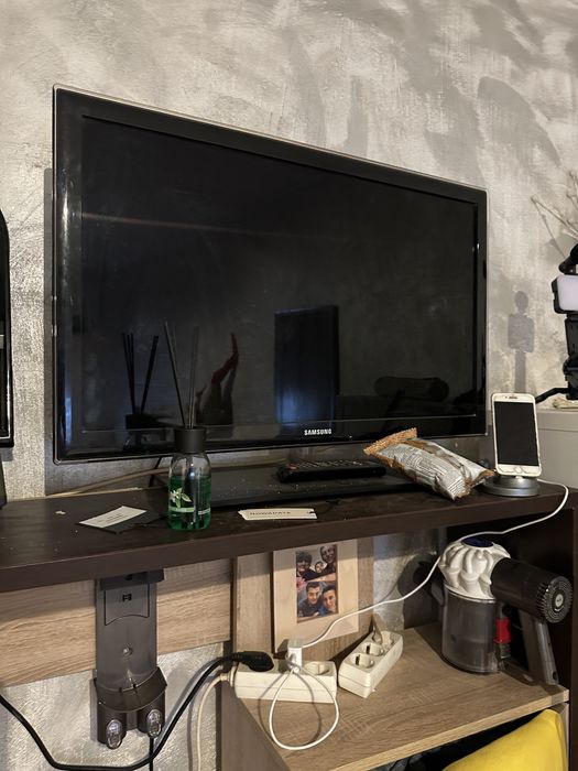 Ceas suspendat cu pendula