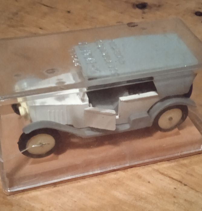 Продам модель машины