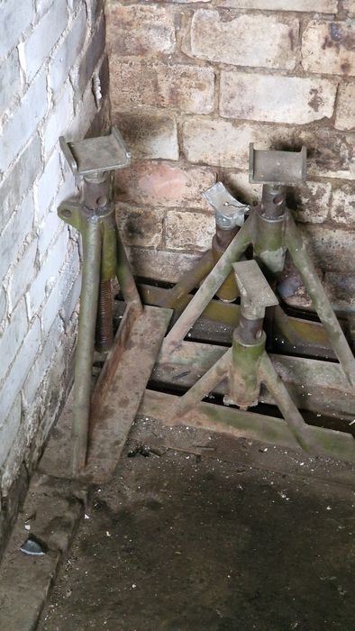 Продам электрические мотор, подставку