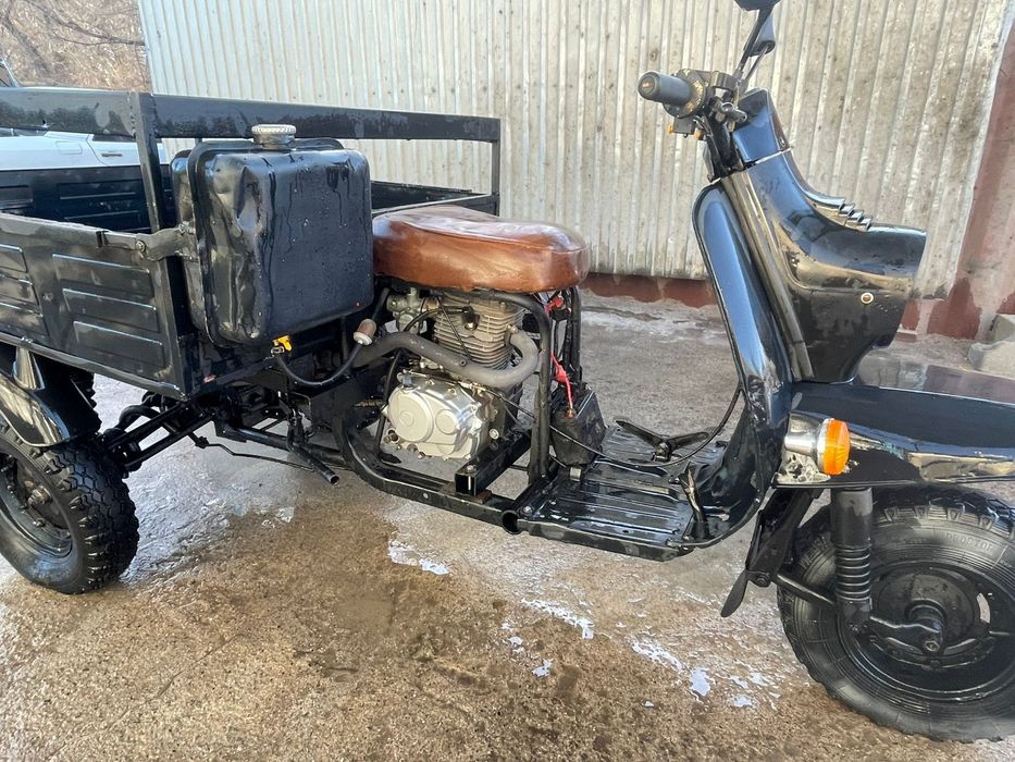 Продам моторолер муровей