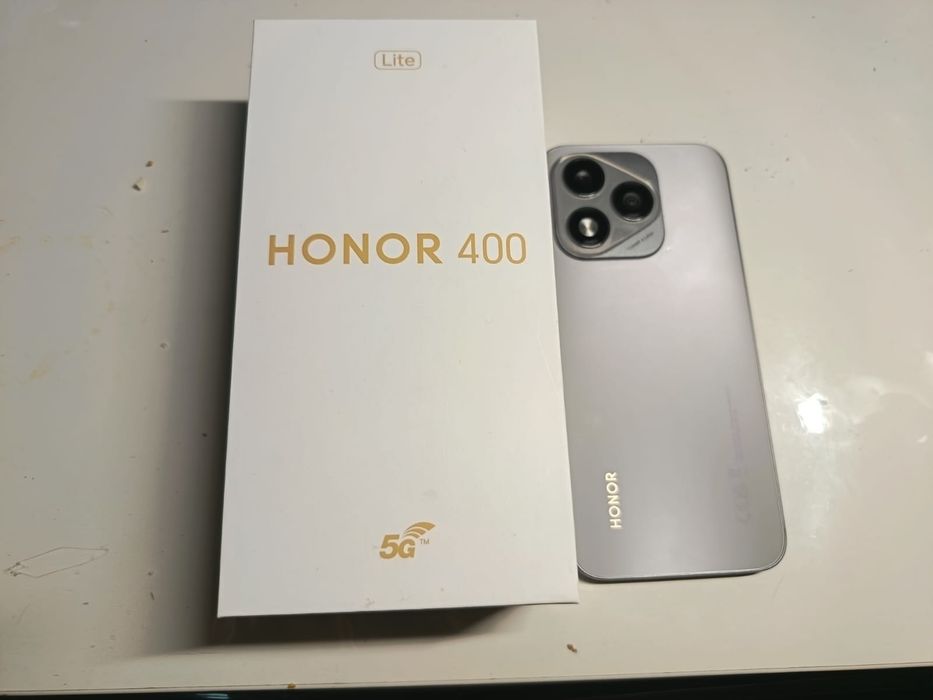 Хонор 400 лайт нормальный 8/10