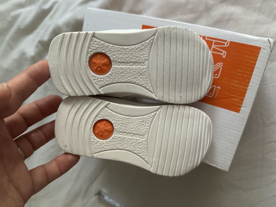 Pantofi Biomecanics noi