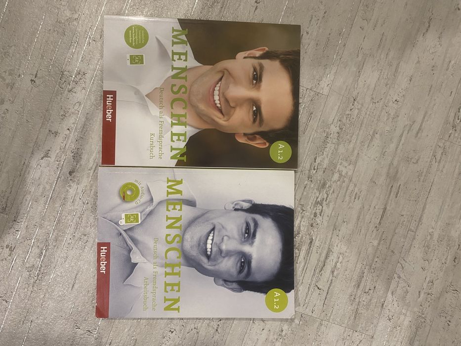 Учебници по английски и немски