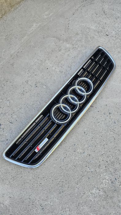 Решетка радиатора на Audi А6 с4