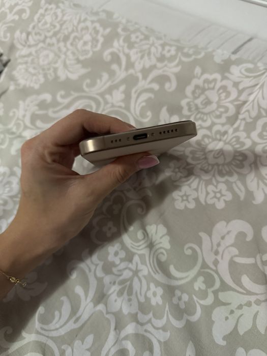 Iphone 16 pro с ГАРАНЦИЯ 2 години