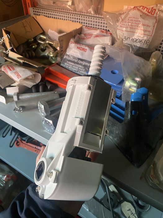 Vand dozator si palete de la semanatoarea maschio gaspardo