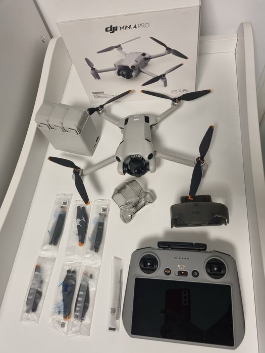 DJI mini 4 pro.