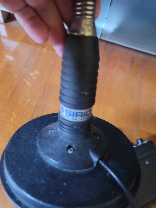 statie taxi CB marca megawat cu antena cu talpa magnetica 1,5 m SIRIO calibrata cablu 3.5m