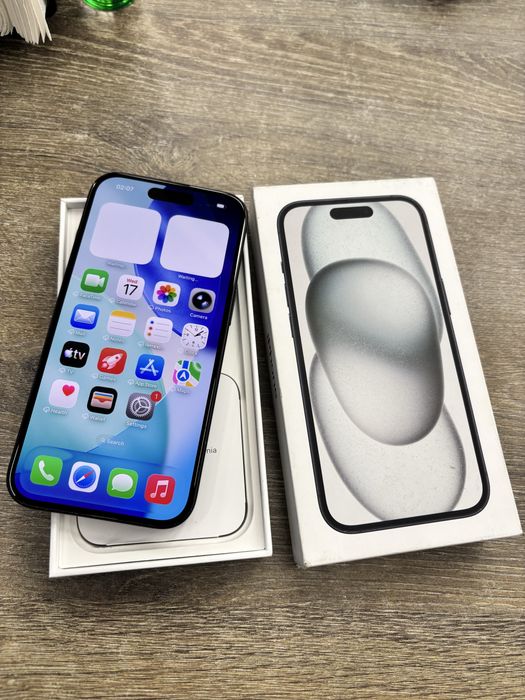 Iphone 15 negru 256 gb liber de retea