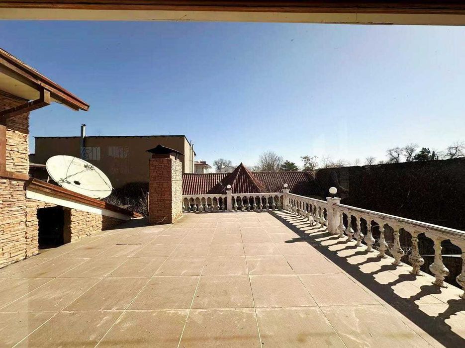 Под бизнес, офис, учеб центр, детсад. Ор-р: Азербайджан ценр, аэропорт