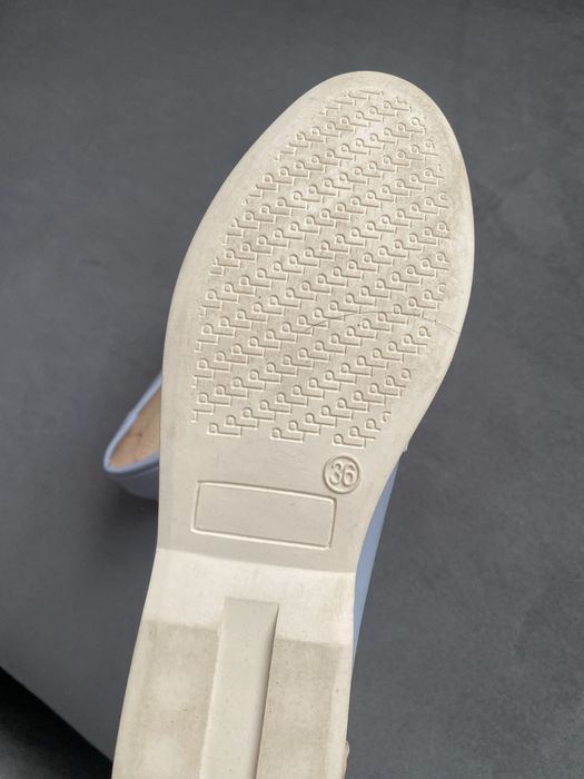 Лоферы женские