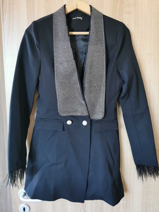 Сако черно по тялото и дамско палто