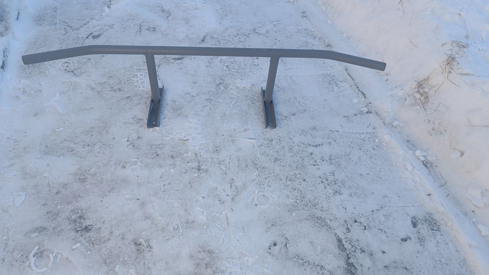 Турник настенный