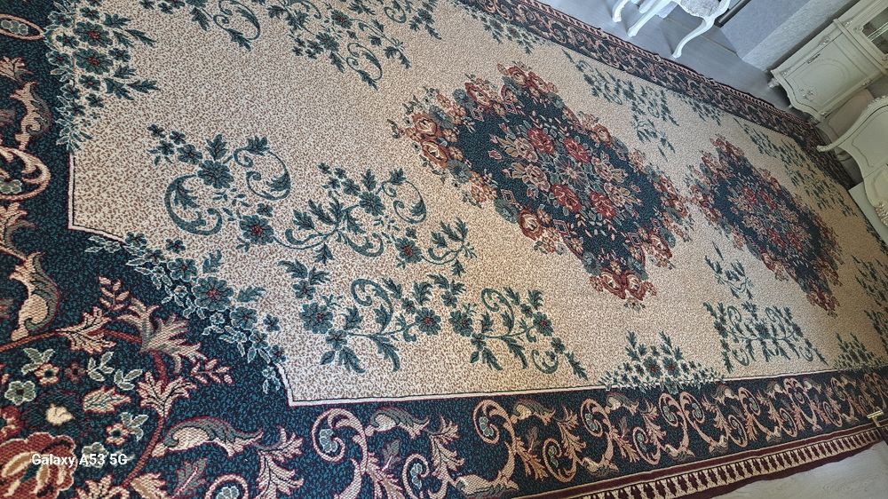 gilam sotiladi madonna 3ga 7. metr