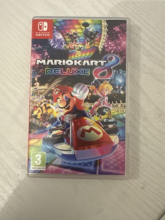 Joc mario kart 8 deluxe