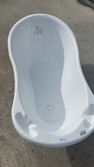 Cădiță bebe , perfecta atat pentru baietei cat si pentru fetite