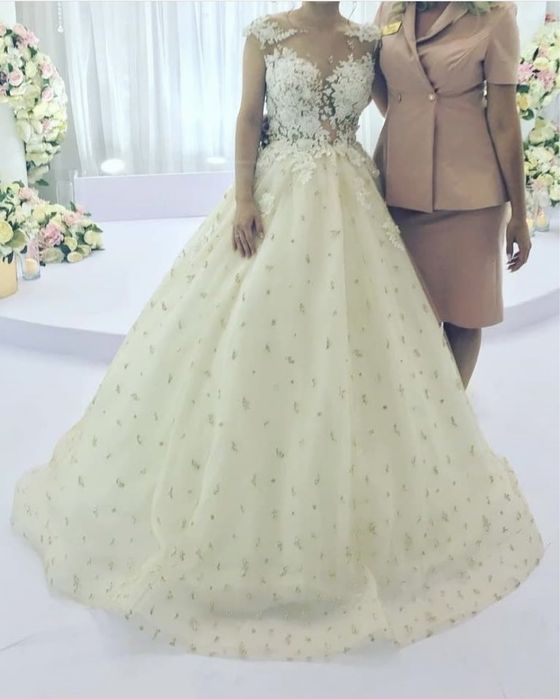 Свадебное платье