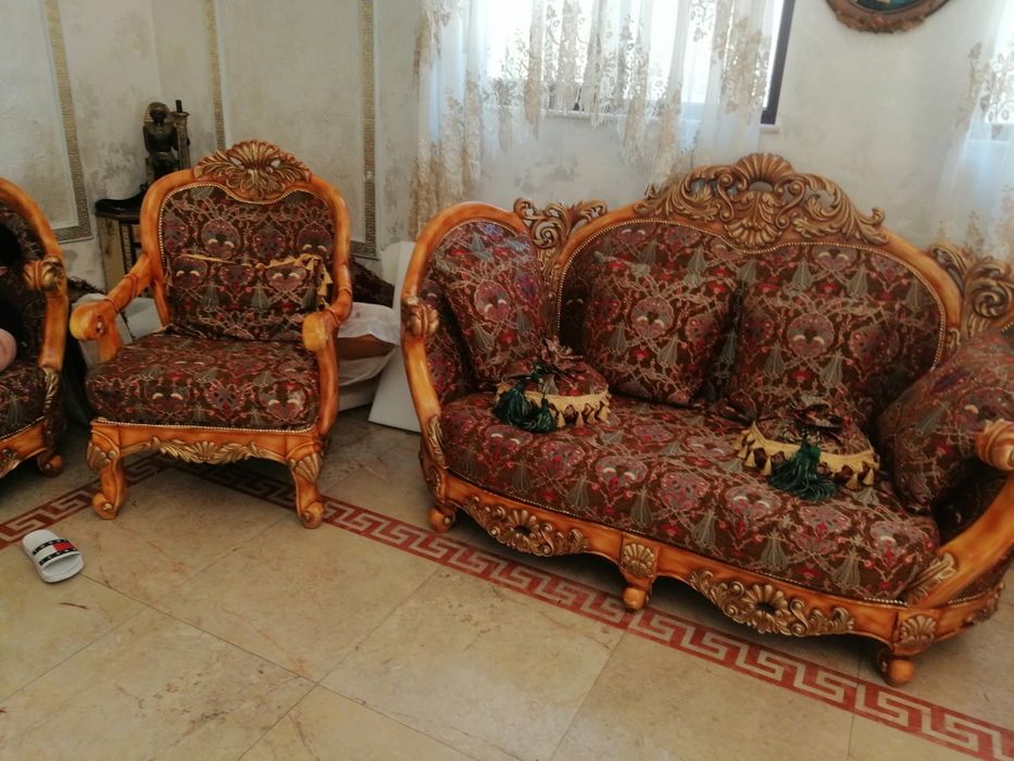 Tapiter Tapitam și retapitam canapele