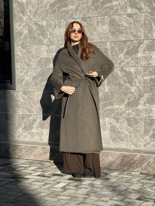 Пальто шерстянное, новое