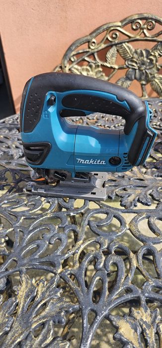 fierastrau pendular makita