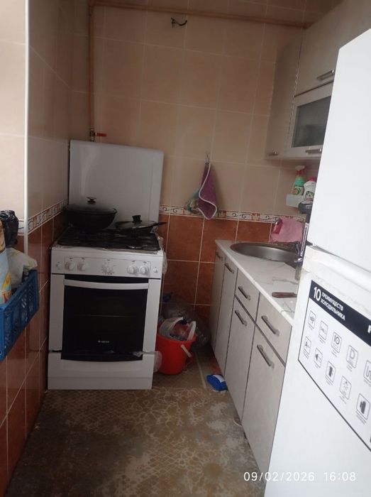 Dom sotiladi srochni