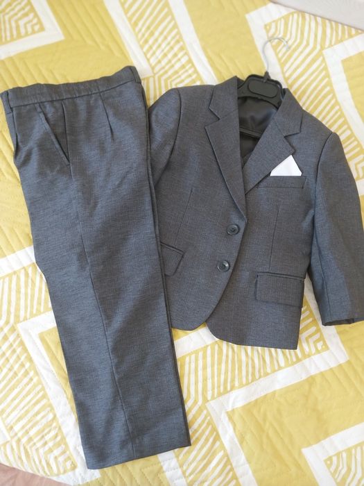 Продам костюм на мальчика